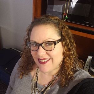 Meet your Posher, Leida